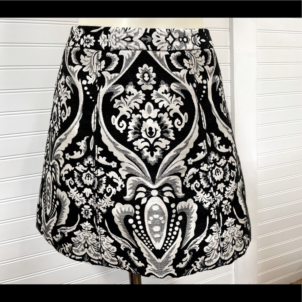 Alice + Olivia Loran brocade skirt with pockets